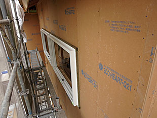 外壁構造用パネル施工<br />樹脂サッシ取付