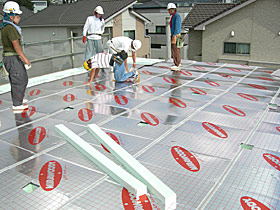 小屋裏遮熱材施工