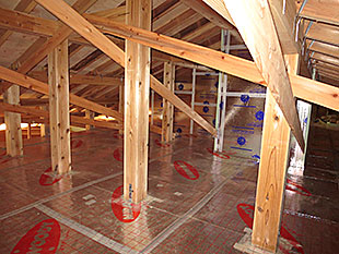 小屋裏断熱・遮熱処理2