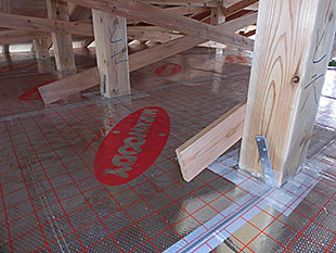 小屋裏 ひら金物