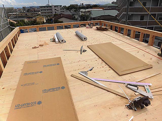 2F屋根野地板
