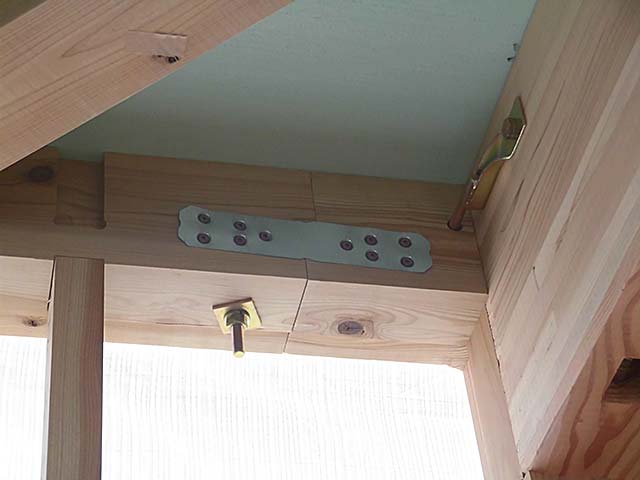 胴差緊結 オメガ短冊金物