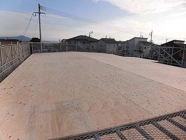 屋根野地板