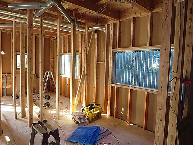 24時間換気天井内配管