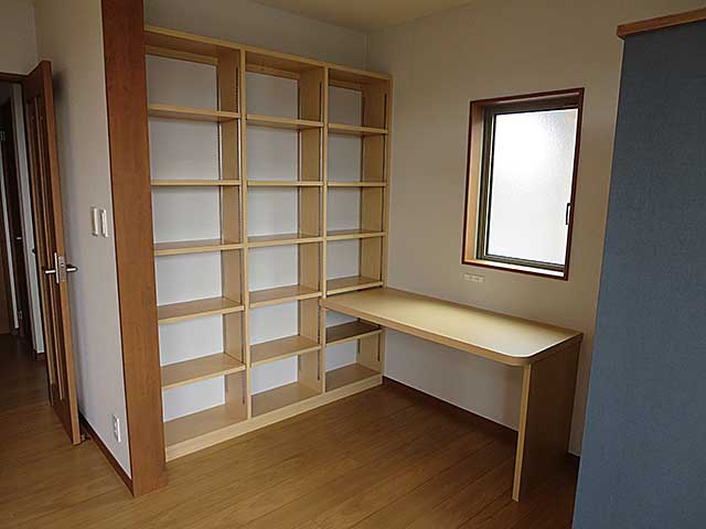 2階リビング本棚