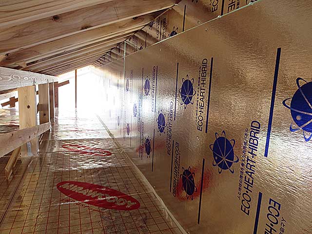 小屋裏断熱状況