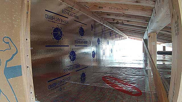 小屋裏 桁上断熱遮熱材 壁外張り断熱遮熱材